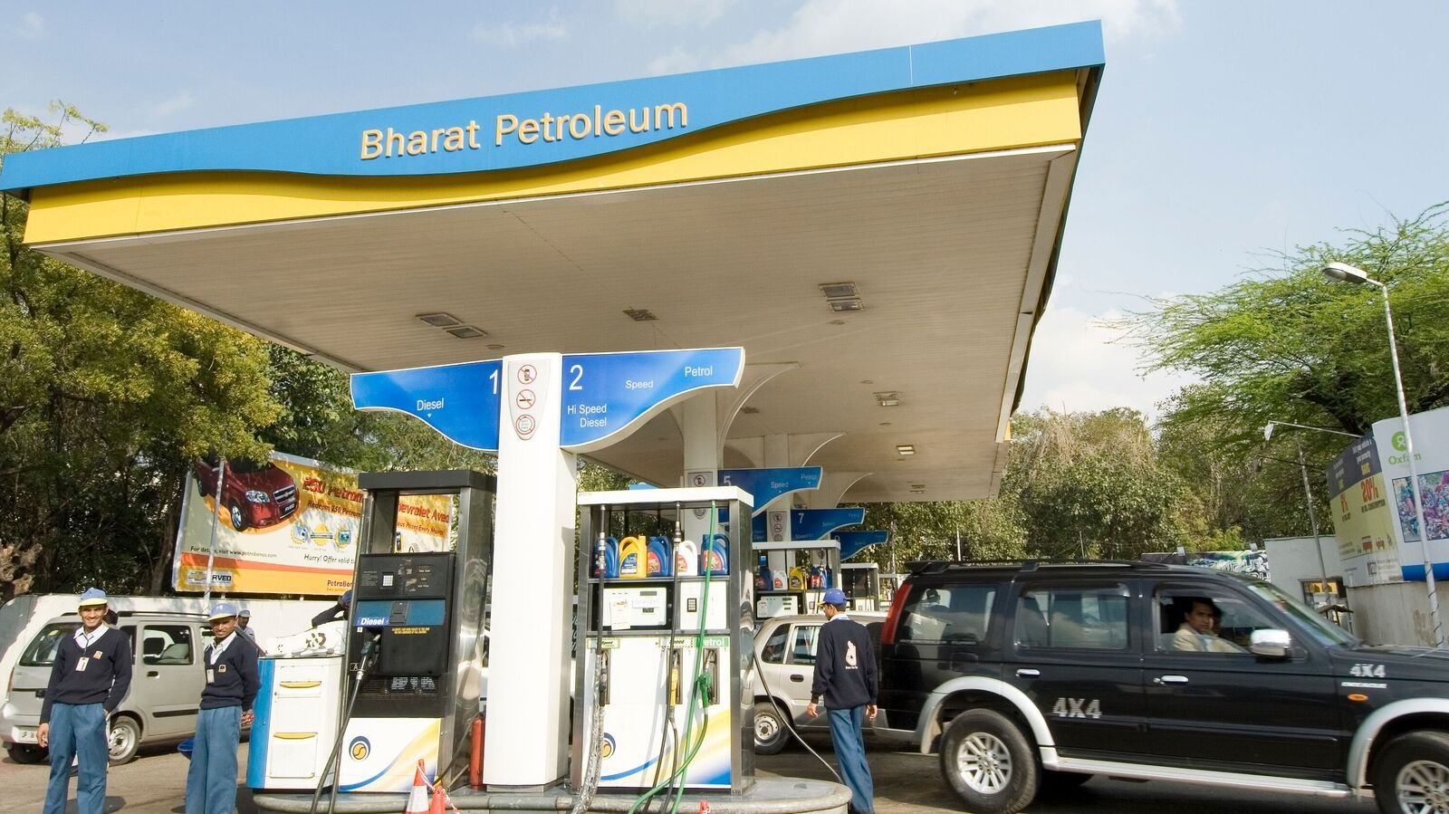 Credit cards: How does fuel surcharge waiver work at petrol pumps? Check details | Mint