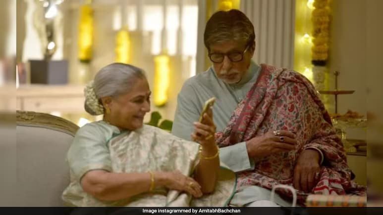 When Amitabh Bachchan Stood Up For Jaya Bachchan Keeping Her Maiden Name