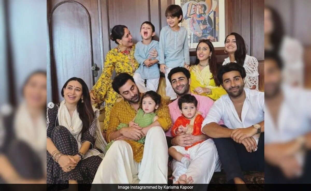 Raha And Jeh Steal The Show In The Kapoors’ Ganesh Chaturthi Famjam Pics