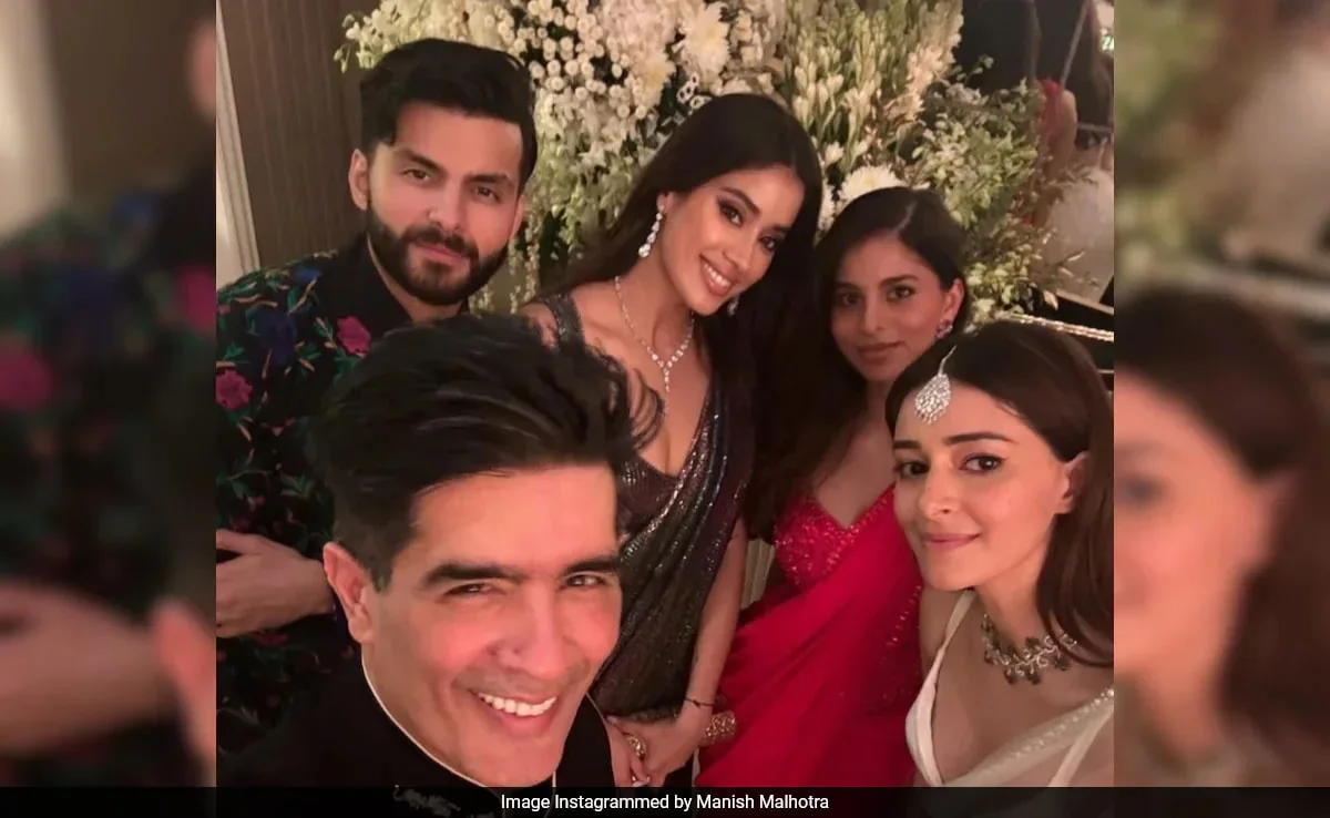 Janhvi Kapoor With Rumoured Boyfriend Shikhar Pahariya, Ananya Panday, Suhana Khan In An Inside Pic From Manish Malhotra’s Diwali Bash