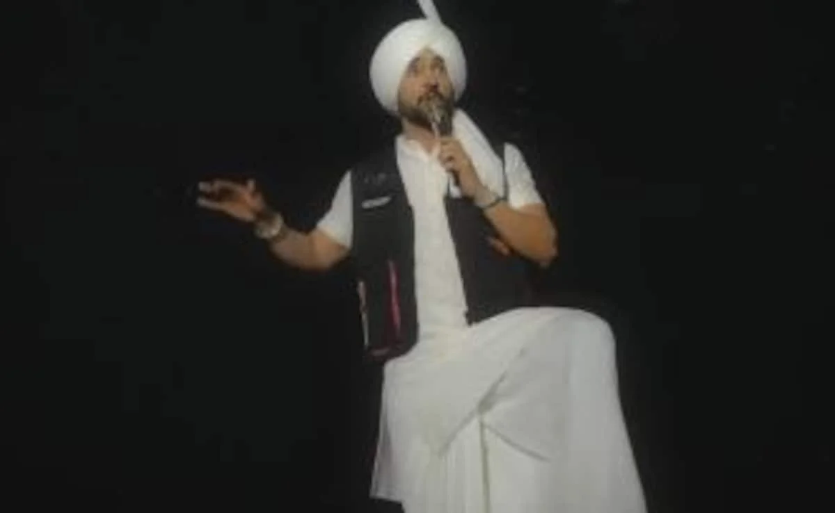 Diljit Dosanjh Calls Out Telangana Government’s Double Standards During Concert: “Bahar Se Kalakaar Ayega, Jo Marzi Gaa Ke Jaye”