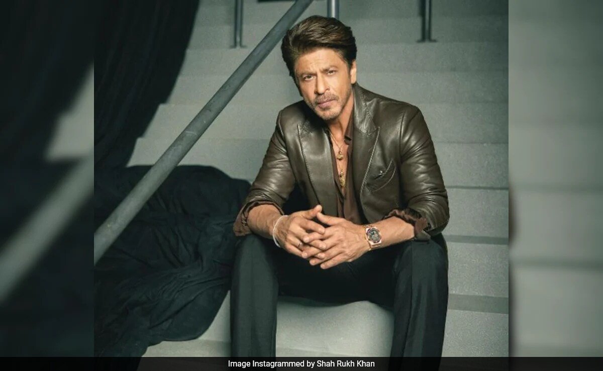 Shah Rukh Khan Responds To Diljit Dosanjh’s Korbo Lorbo Jeetbo Slogan During Kolkata Concert: “I’m Sure…”